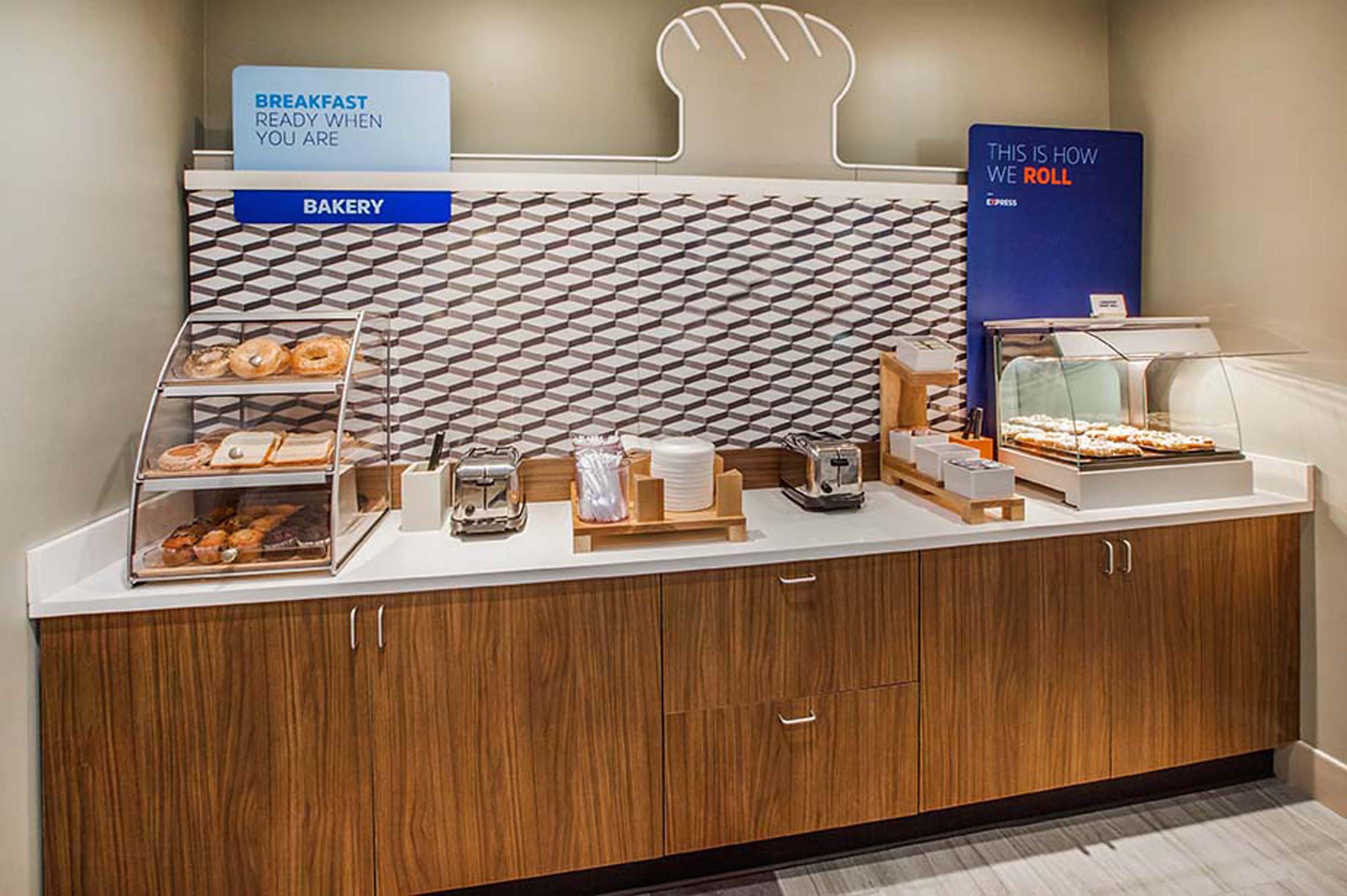 Holiday Inn Express & Suites - Cartersville By Ihg Ngoại thất bức ảnh